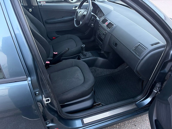 Skoda Fabia 16 of 26