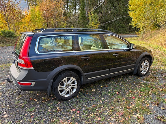 Volvo XC70 5 of 16
