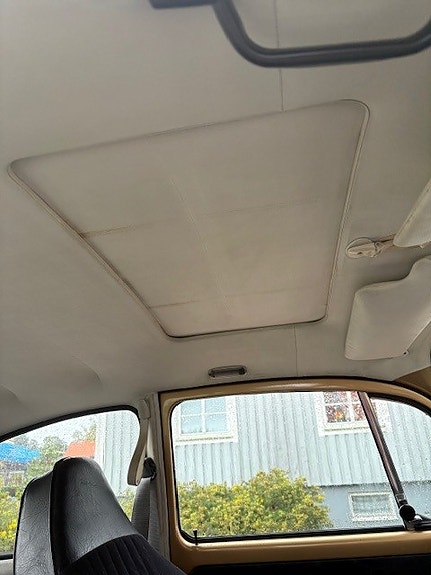 Volkswagen 1303 11 of 12