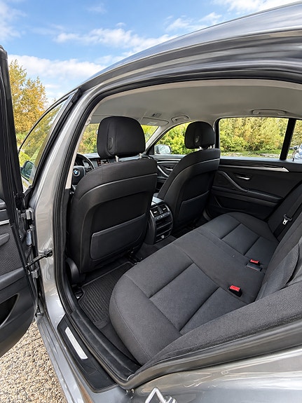 BMW 520d 4 of 7