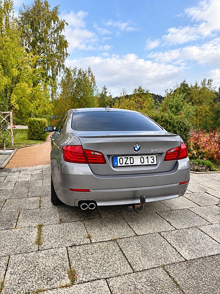 BMW 520d 2 of 7
