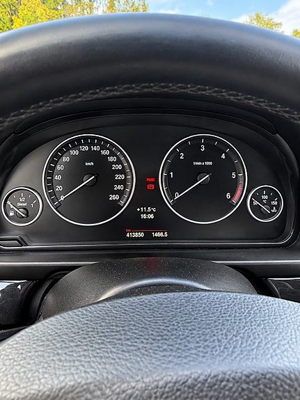 BMW 520d 5 of 7