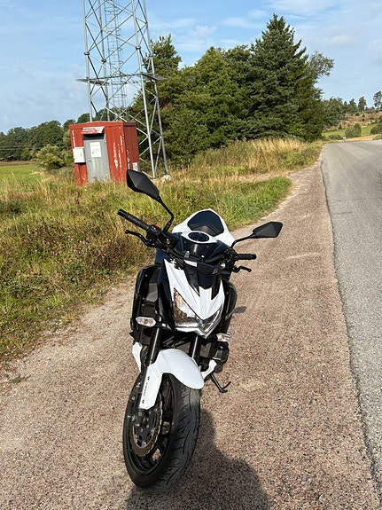 Kawasaki Z800 3 of 7