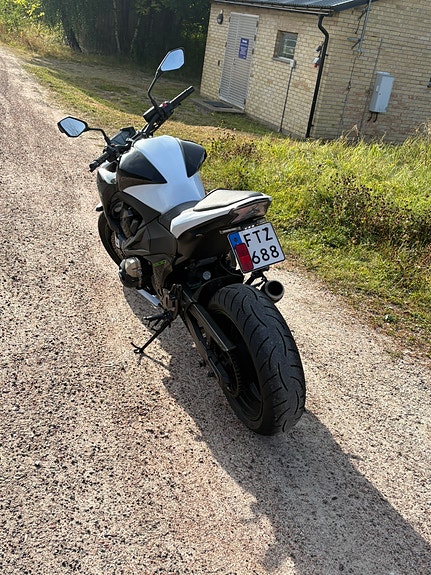 Kawasaki Z800 5 of 7