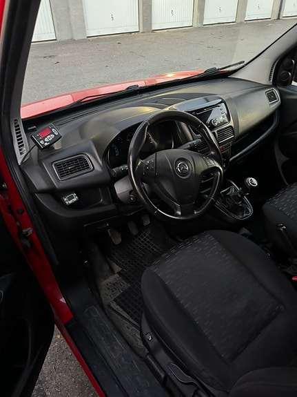 Opel Combo 8 of 10