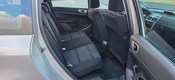 Peugeot 307 9 of 20