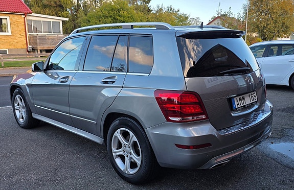 Mercedes-Benz GLK220 3 of 16