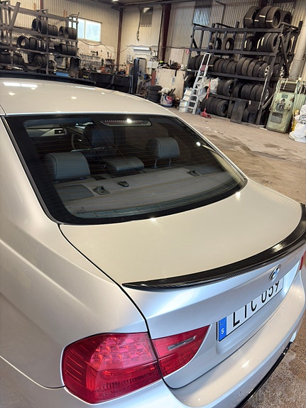 BMW 320d 15 of 15