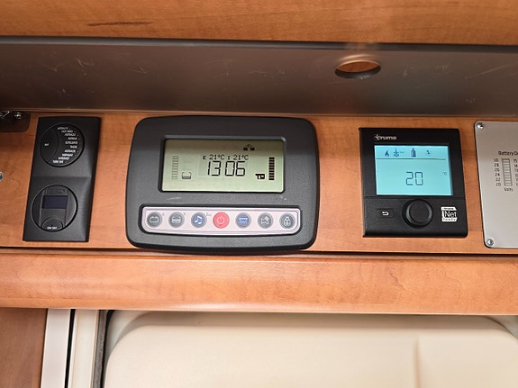 Carthago C-LINE 4.9 AL-KO AIR PREMIUM X2. 200AH LITHIUM.SOLCELLER.  AUT.. 21 of 23