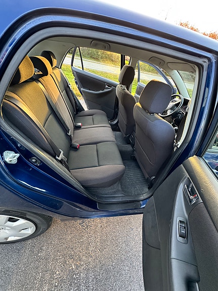 Toyota Corolla 11 of 14