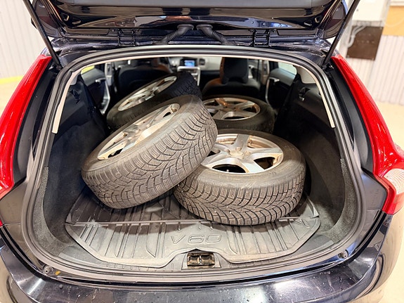 Volvo V60 10 of 21