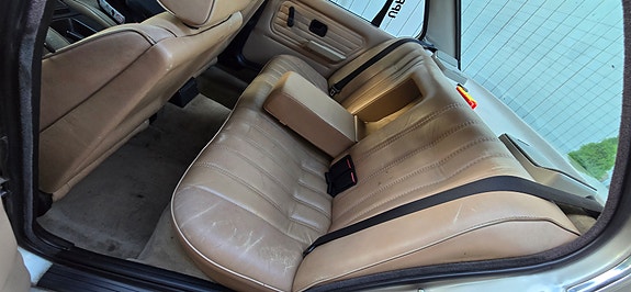 BMW 325e 30 of 30