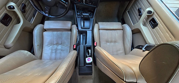 BMW 325e 14 of 30