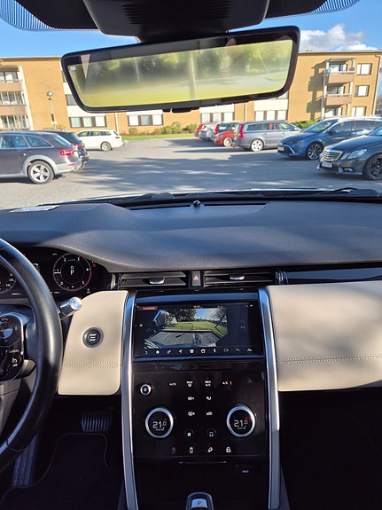 Land Rover Discovery Sport 8 of 13