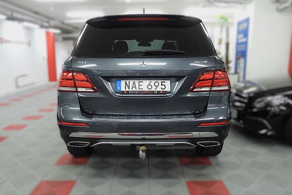 Mercedes-Benz GLE 250 d 7 of 30