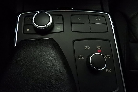 Mercedes-Benz GLE 250 d 28 of 30