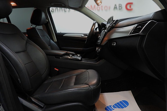 Mercedes-Benz GLE 250 d 15 of 30