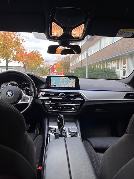 BMW 520d 4 of 6