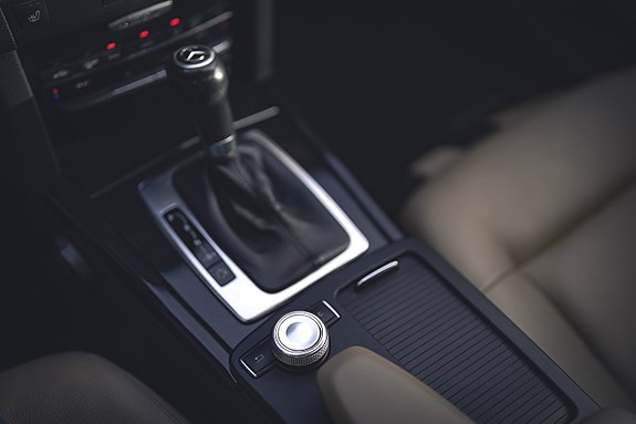 Mercedes-Benz E 250 25 of 30