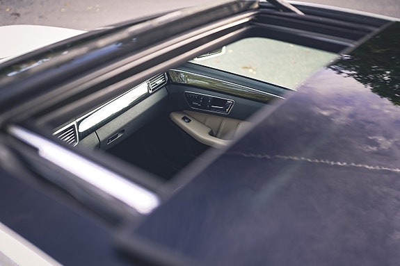 Mercedes-Benz E 250 9 of 30