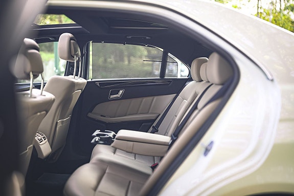Mercedes-Benz E 250 28 of 30