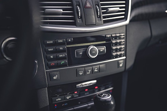Mercedes-Benz E 250 24 of 30