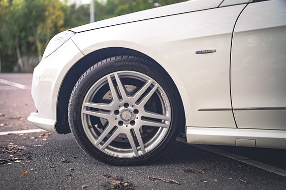 Mercedes-Benz E 250 11 of 30