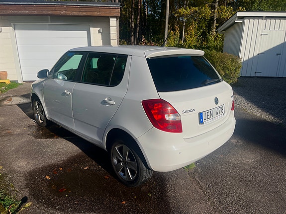 Skoda Fabia 2 of 12