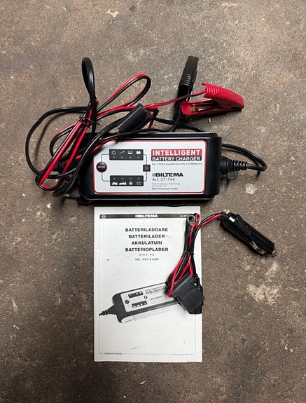 Product image 1 of 3