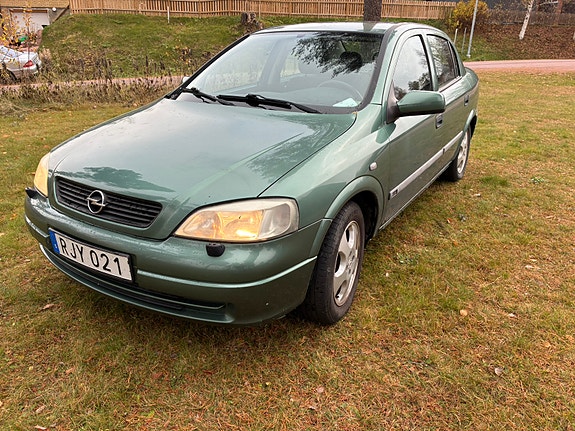 Opel Astra 2 of 10