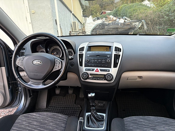 Kia Ceed 9 of 10