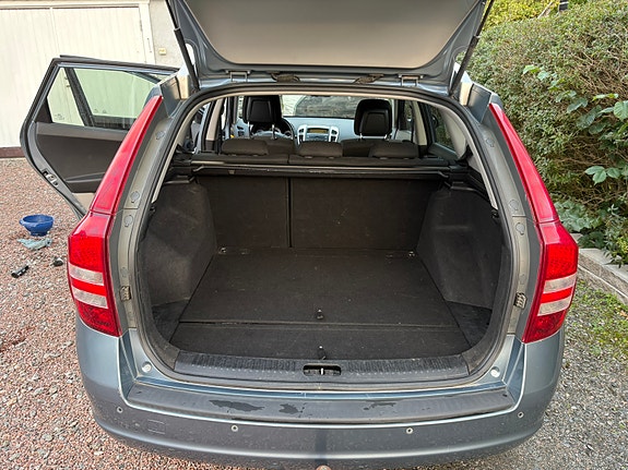 Kia Ceed 8 of 10