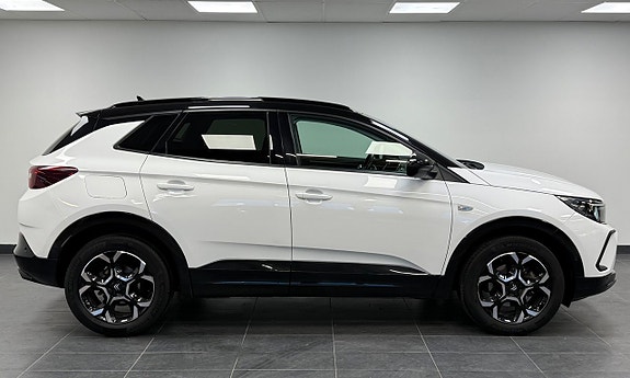 Opel Grandland X 3 of 23
