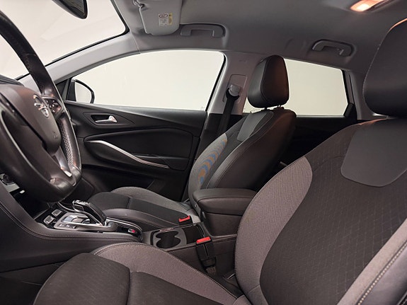 Opel Grandland X 10 of 23