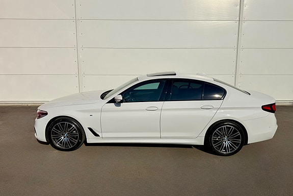 BMW 520d 3 of 10