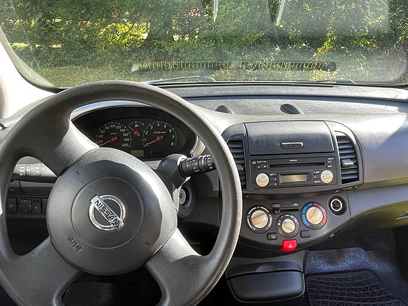 Nissan Micra 5 of 5