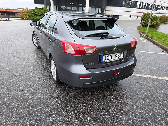 Mitsubishi Lancer 3 of 23
