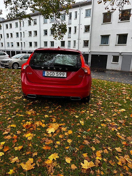 Volvo V60 4 of 9
