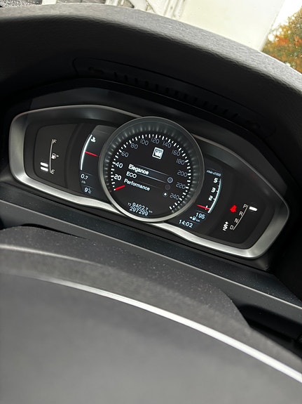 Volvo V60 8 of 9