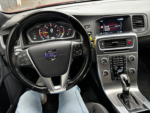 Volvo V60 9 of 9