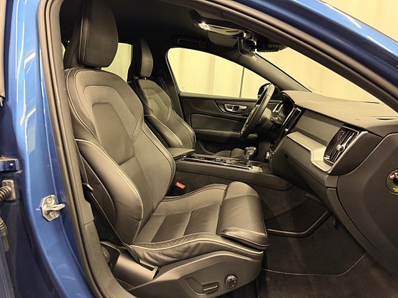 Volvo V60 7 of 28