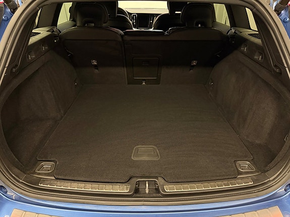 Volvo V60 23 of 28