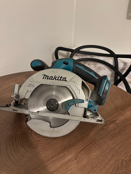 Makita DHS680 cirkelsåg 18V
