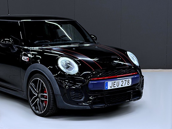 MINI John Cooper Works 8 of 13