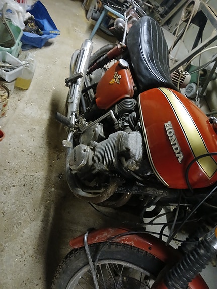 Honda CB750 Four 2 of 4