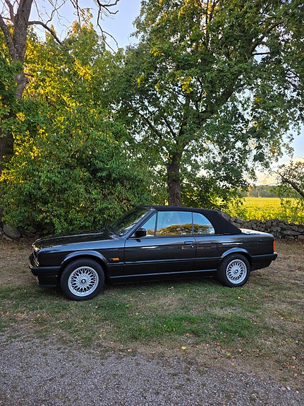 BMW 318i 7 of 21