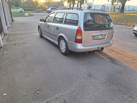 Opel Astra 3 of 4