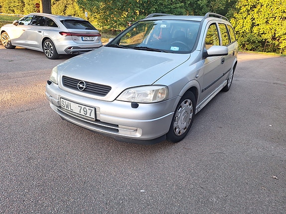Opel Astra 2 of 4