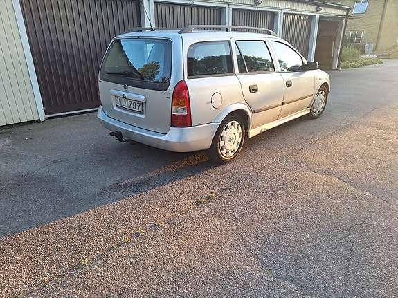 Opel Astra 4 of 4