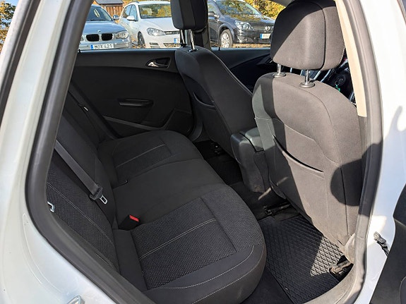 Opel Astra 17 of 19